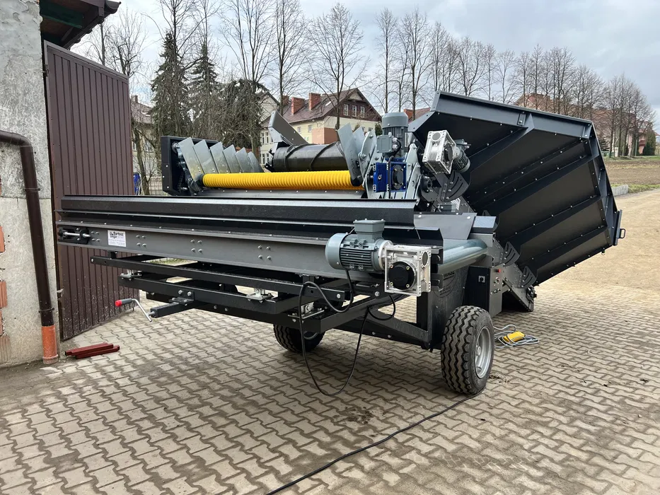 nowy kosz przyjęciowy bunkier rozładunkowy domasz kp 12 rok 2025